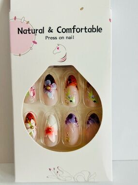 Floral Press-On Nails Set in Pink with Multicolor Accents